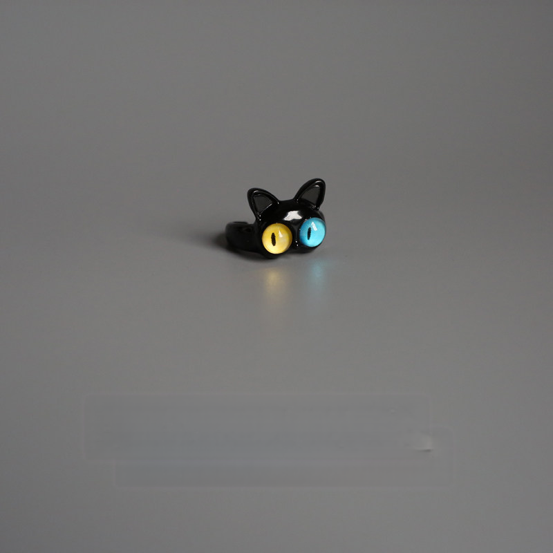 Black Cat-Eye Ring